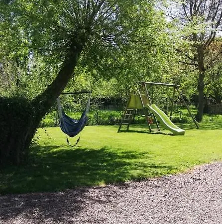 Au Petit Bezion بيت للعطل *